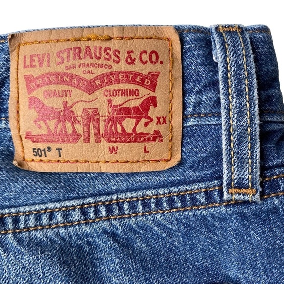 Levis 501 T Tapered Jeans Womens Size 26 Premium Denim Ankle Button Fly Mid Rise - Picture 6 of 12